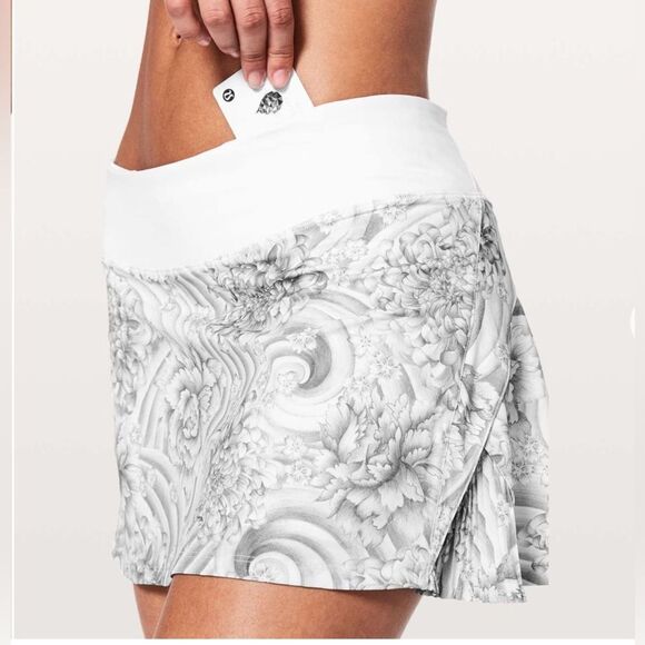 Lululemon Play Off The Pleats Skirt Mini Twine White Multi / White Size 12 - Picture 1 of 12